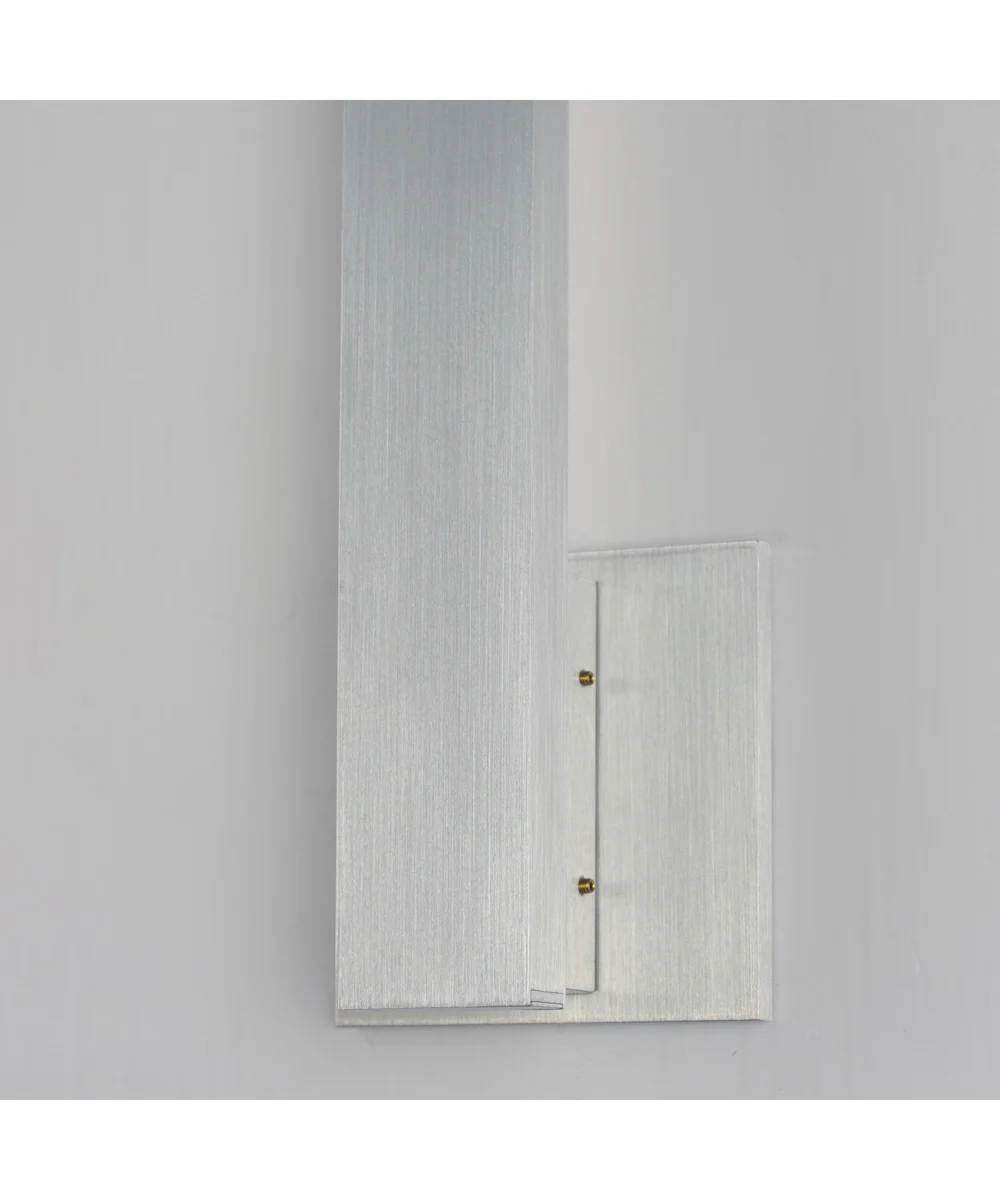 Alumilux Line 5CCT 18 inch LED Outdoor Wall Sconce Satin Aluminum - Image 6