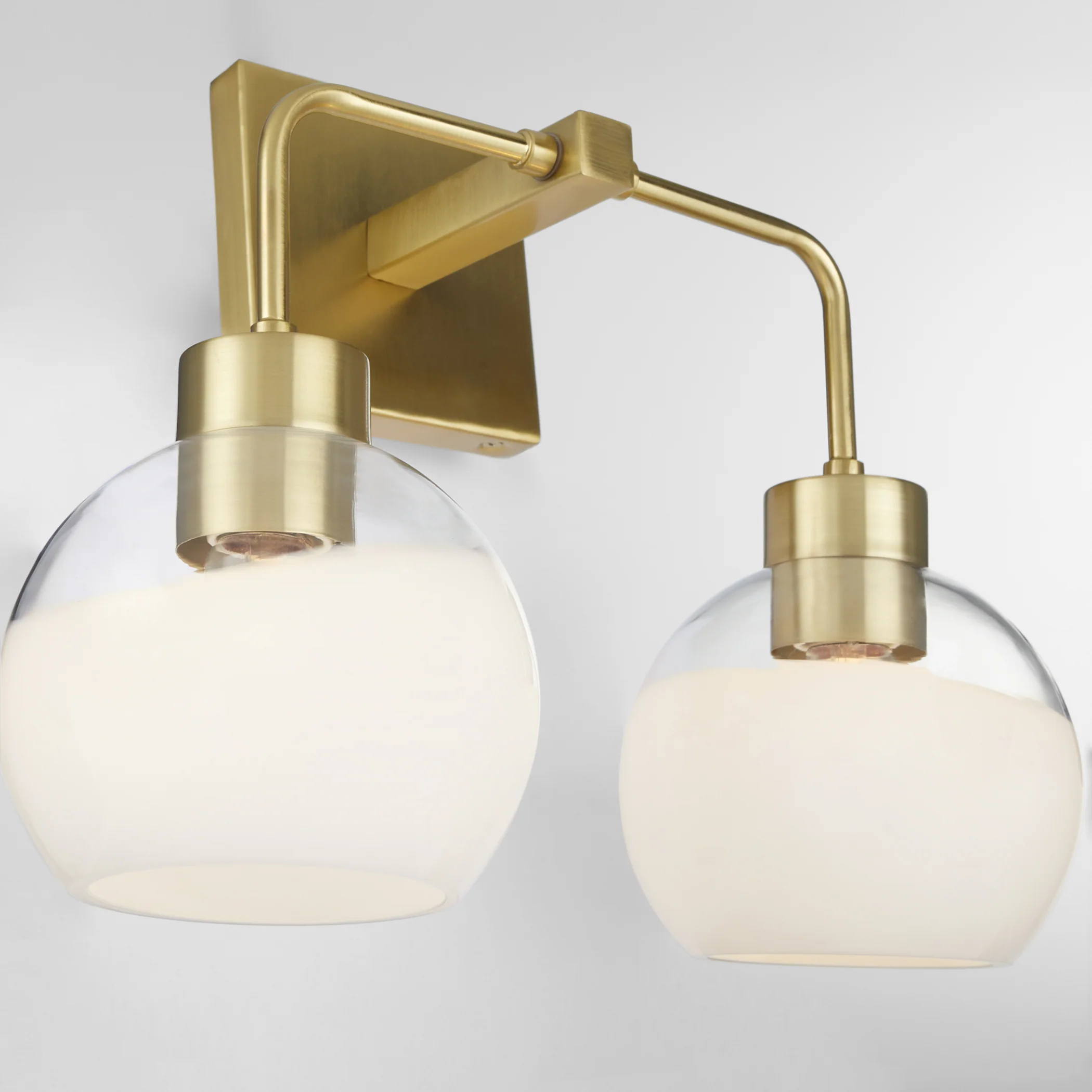 Lacy 2-light Bath Vanity Light Aged Brass - Image 3
