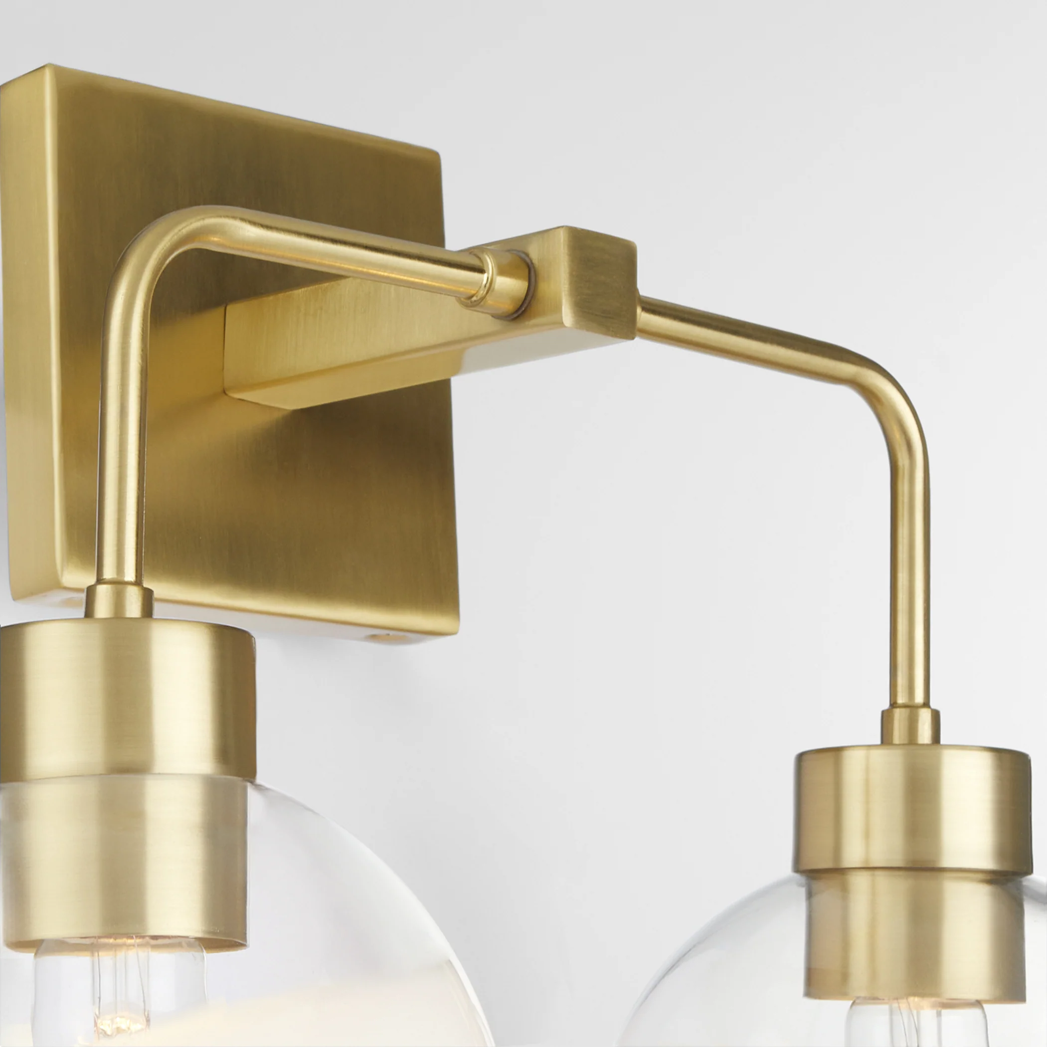 Lacy 2-light Bath Vanity Light Aged Brass - Image 4