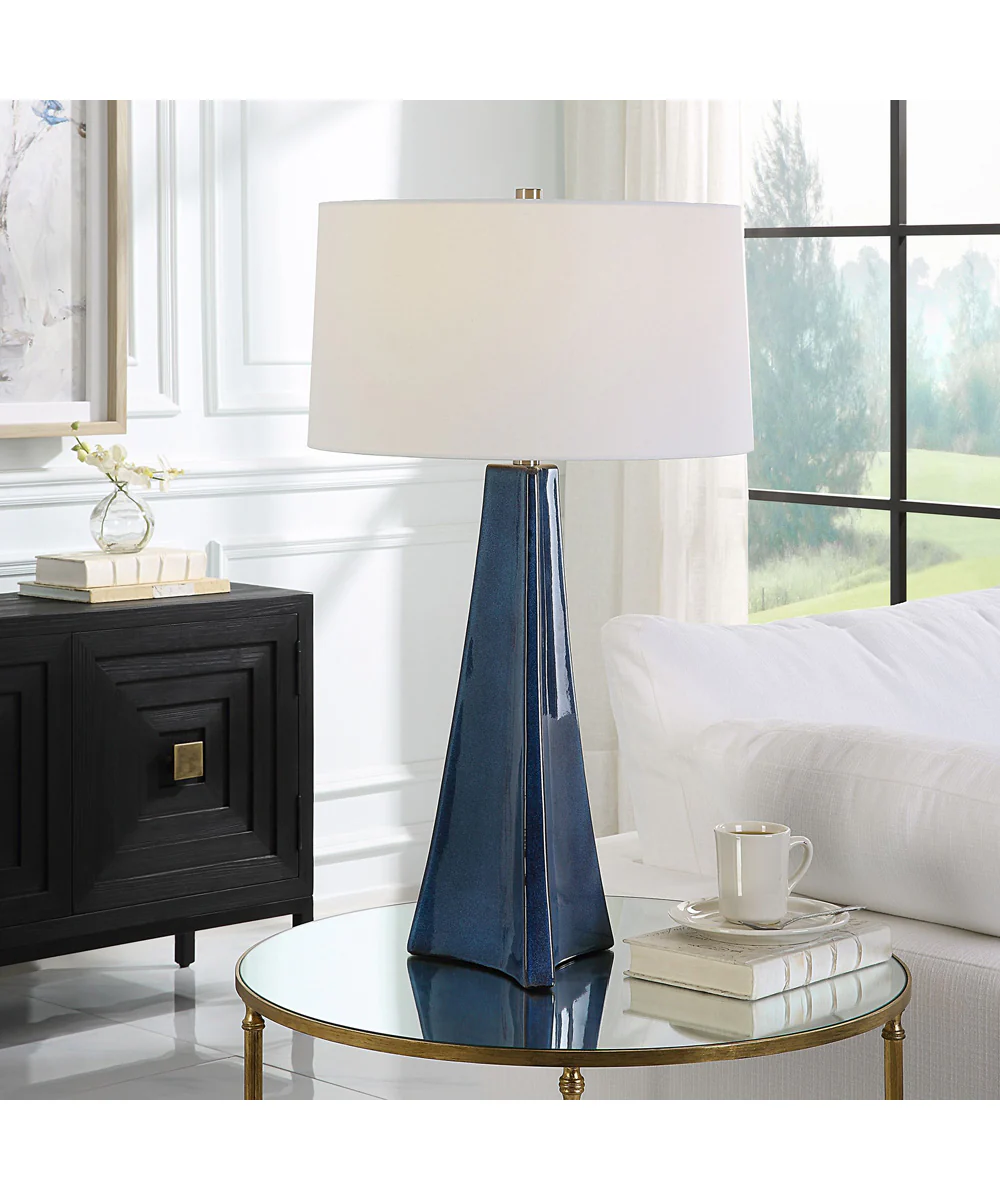 Teramo Scalloped Ceramic Table Lamp - Image 2